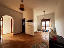 trilocale-in-buono-stato-con-terrazzo