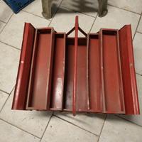 Cassetta attrezzi in metallo