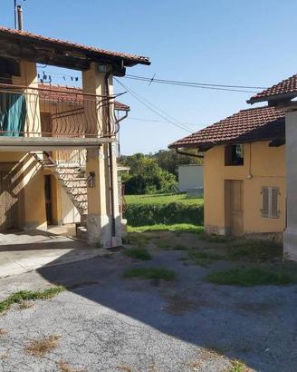 Casa indipendente di 103 m² con 4 locali e box aut