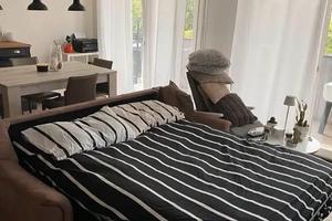 Posto letto in divano letto in cucino living