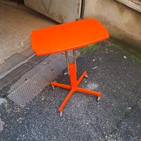 Tavolino legno  rosso tv vintage 