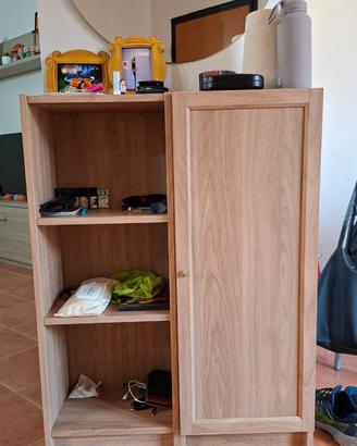 Libreria con ante BILLY IKEA