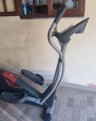 Attrezzo da palestra ellittica