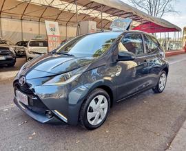 Aygo 1.0 5P X-PLAY AUTOMATICA UNIPRO' OK NEOPATENT