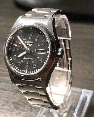 seiko 5 sports
