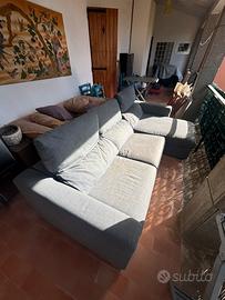 Divano con chaise longue