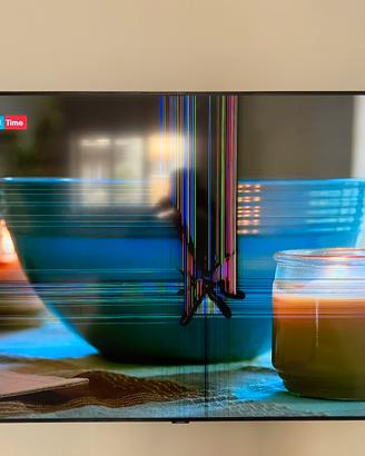 Tv Samsung 65’’ pannello rotto