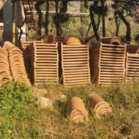 Coppi e pianelle seminuovi e bentenuti