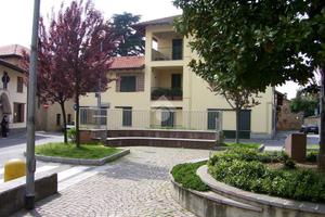 2 locali a aicurzio