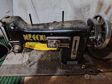 macchina da cucire vintage 