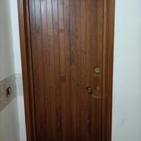 portoncino in legno 
