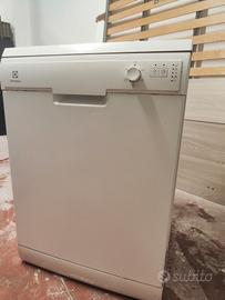 Lavastoviglie Electrolux - ESF 65020W 