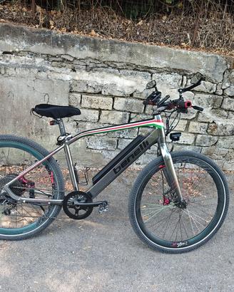 E-bike Benelli con pedalata assistita