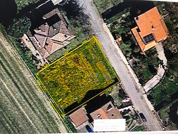 Terreno edificabile in contesto residenziale