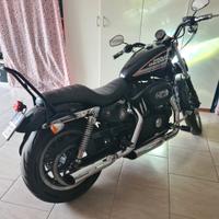 Harley-Davidson Sportster 883