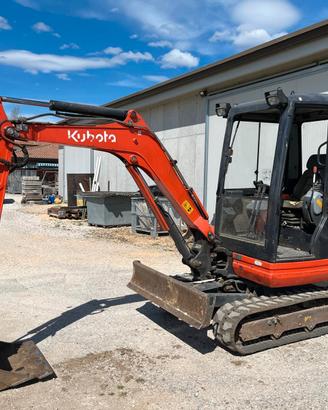 Escavatore kubota kx 61-3