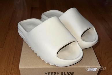 Yeezy slide beije