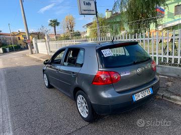 Volkswagen Golf 1.9 TDI DPF 5p. 5m. Comfortline mo