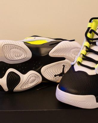 Jordan Max Aura 4