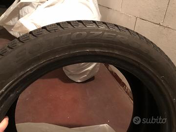 4 gomme Pirelli Sottozero 3 215/50 R18