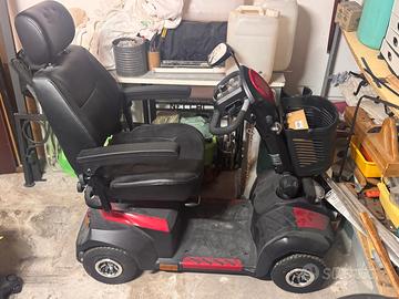 scooter per anziani o disabili