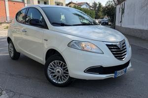 Lancia Ypsilon 0.9 TwinAir 85 CV 5 porte Metano Ec