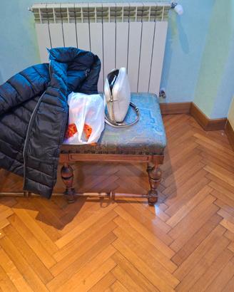 Letto matrimoniale  con comodini