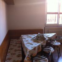 Tavolo in noce nazionale Viscardi Arreda (Lissone)