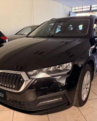 SKODA Octavia 2.0 TDI EVO SCR 150 CV DSG Wagon E