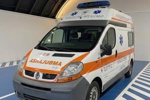 RENAULT TRAFIC AMBULANZA (LIM) VP