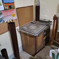 stufa a legno con forno