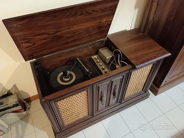 Cassapanca contenitore con stereo vintage anni '70