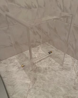 Sgabello a ponte in plexiglass trasparente