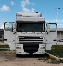 Trattore stradale DAF XF 460