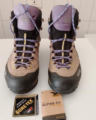 Scarponcini da montagna di qualità Goretex n38