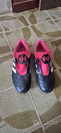 Scarpe da calcio Adidas rosso e nero