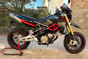 Aprilia Dorsoduro 750 Factory