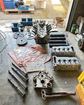 Motore V8 Alfa Romeo Montreal originale AR00564