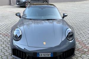 AUTOVETTURA  PORSCHE 911 CARRERA 4 GTS