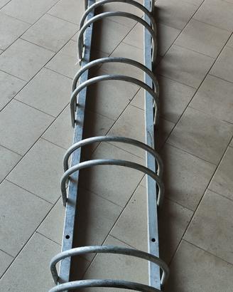 Rastelliera porta bicicletta