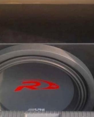 Subwoofer da 38 Alpine 2000w