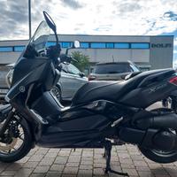 Yamaha X-Max 250 ABS