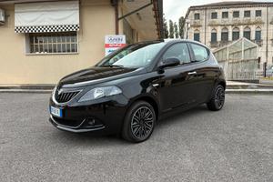 Lancia Ypsilon 1.0 FireFly 5 porte S&S Hybrid Gold