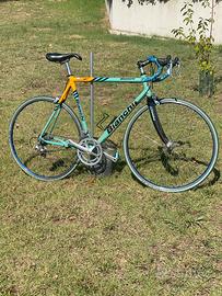 Bici da corsa Bianchi. 9V. 59.