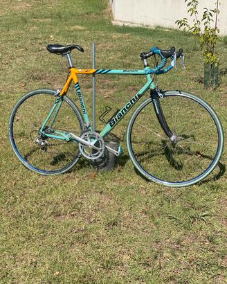 Bici da corsa Bianchi. 9V. 59.