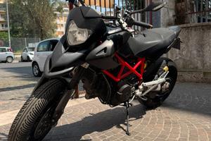 Ducati hypermotard 1100