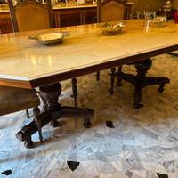 Tavolo in marmo rosa