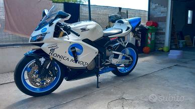 moto Honda CBR 600rr