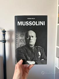 Libro Mussolini