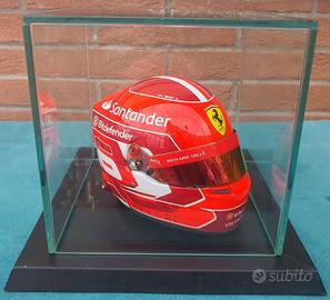 Casco replica Leclerc Ferrari 1:2 Formula 1 2024